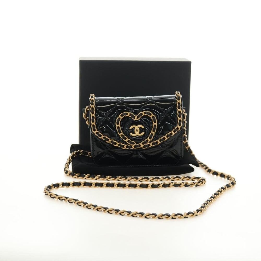 Chanel Matelasse Chain Shoulder Bag Black